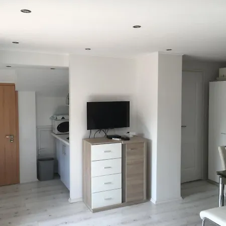 Central Apartman Apartment *