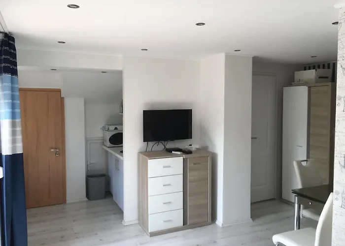 Central Apartman דירה *